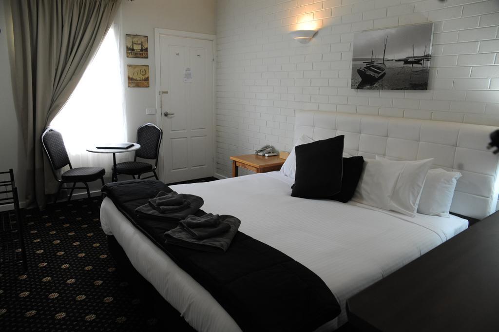 Norwood House Motel & Receptions Mornington Eksteriør bilde